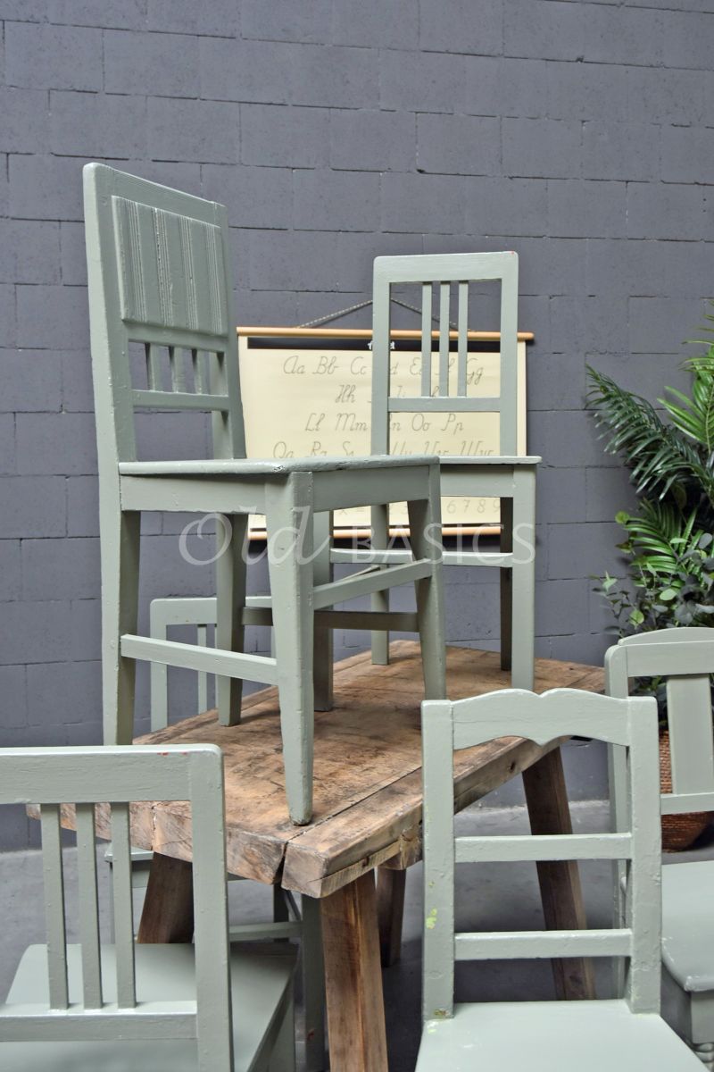Detail van Houten stoel, groen, grijs, materiaal hout